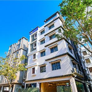 Fabhotel Dreamworld Residency - Near Bisarjan Ghat